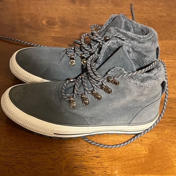 COVERSE ALL STAR SUEDE SNEAKER/ BOOT - Picture 2 of 5